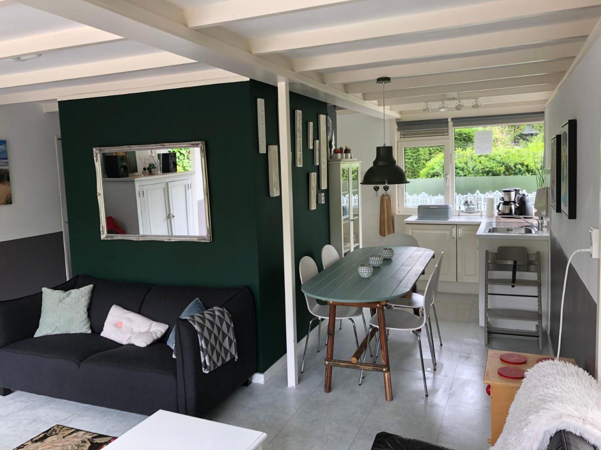Vakantiehuis Lara Warmenhuizen ภายนอก รูปภาพ